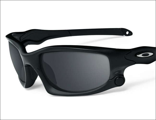 oakley-split-jacket-gear-patrol