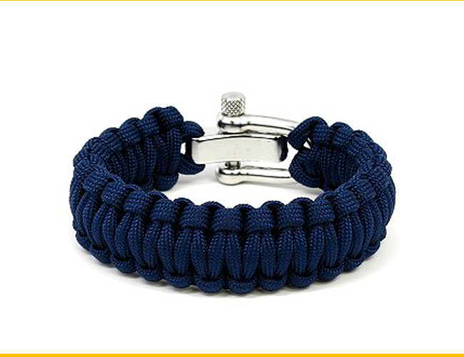 survival-straps-paracord-gear-patrol